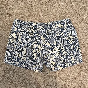 Patagonia Blue and White Leaf Pattern Women Shorts